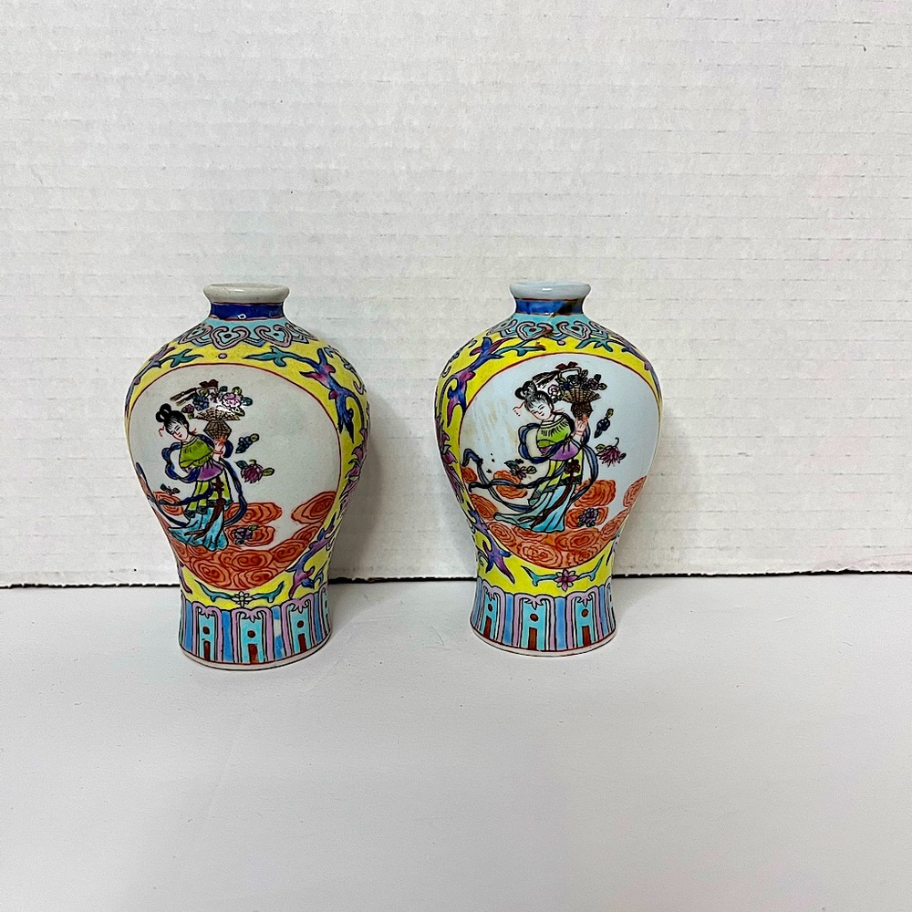 Miniature Vintage Chinese Yellow Famille Rose Porcelain Hand Painted Vase